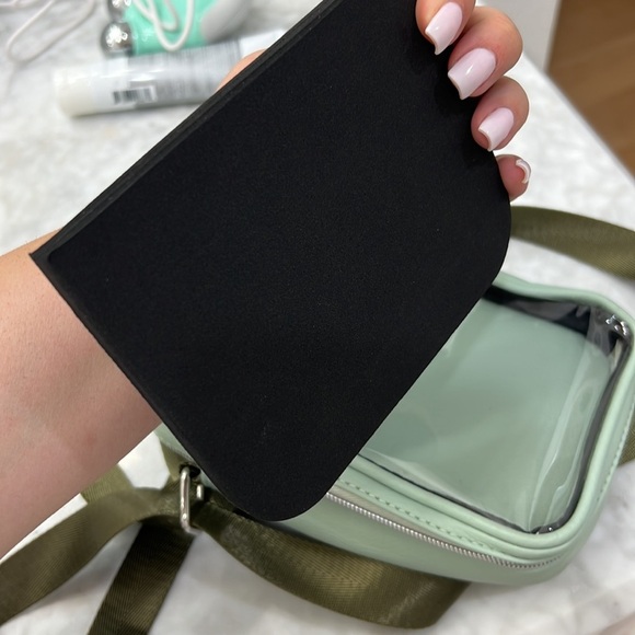 NEW BuckleDown The Child on the go Pin Bag - Picture 12 of 12